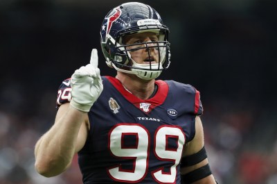 Texans’ J.J. Watt: Asking for extension contract money now is ‘wrong move’