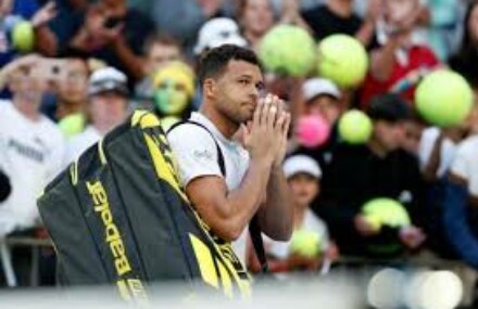 Frenchman Tsonga not fit enough for Australian Open