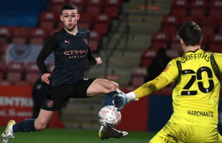 Cheltenham 1-3 Manchester City: Phil Foden and Gabriel Jesus rescue City