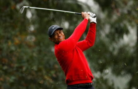 Golf-McIlroy, Thomas to dress in red and black in honour of Woods