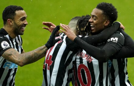 Newcastle 3-2 Southampton: Nine-man Toon hold on for thrilling victory in chaotic Premier League clash