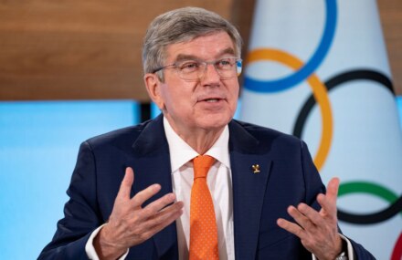 Olympics-IOC approves set of reforms for Games, host cities