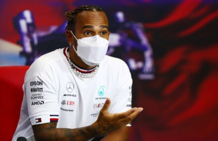 Motor racing-Hamilton spoke to Bahrain officials about human rights