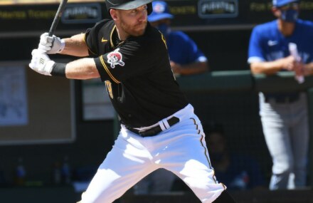 Todd Frazier opts out of Pirates deal