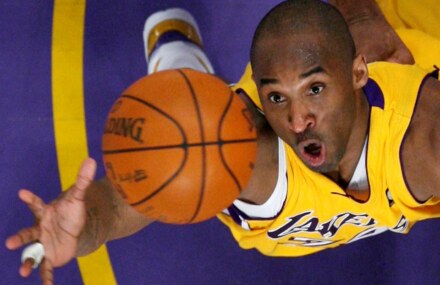 Basketball-Rare Kobe Bryant rookie card sells for $1.795 million