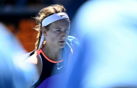 Tennis-Injured Azarenka withdraws from Qatar Open semis, Muguruza into final