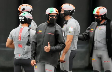 Sailing-Team New Zealand storm back to level America’s Cup at 2-2