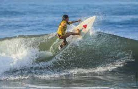 Surfing-Salvadoran killed by lightning while training for Olympic qualifier