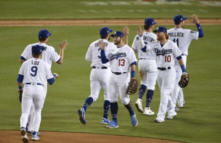 MLB roundup: Dodgers pull off sweep of Nats