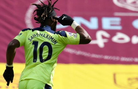 Burnley 1-2 Newcastle: Super-sub Allan Saint-Maximin sends Toon to vital three points