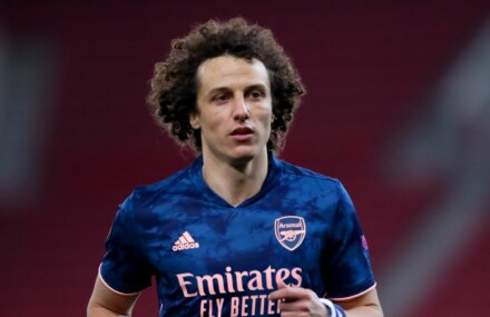 David Luiz injury: Arsenal defender undergoes minor knee surgery