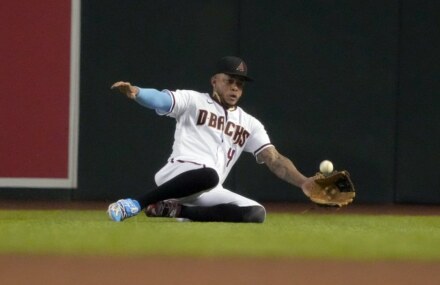 MLB roundup: D-backs snap 17-game losing streak