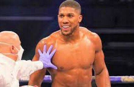 Anthony Joshua says Deontay Wilder’s reliance on his right hand will be brutally exposed again if they share the ring